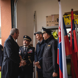 Zväčšiť fotografiu - V horovciach utekali so starostami, v opatovciach krstili zbrojnicu - TSK_AED Opatovce_mini (14 of 24)